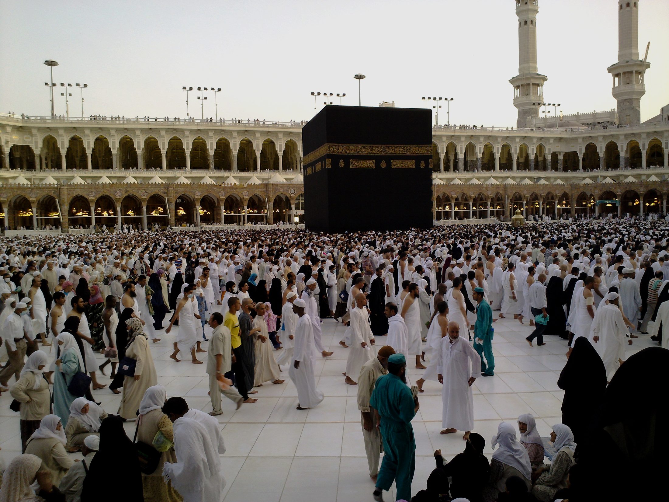 Masjidil Haram malam hari